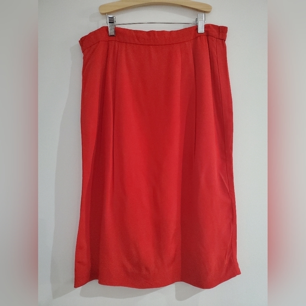 Vintage Red Rayon midi pencil skirt Size L Waist 16.5"